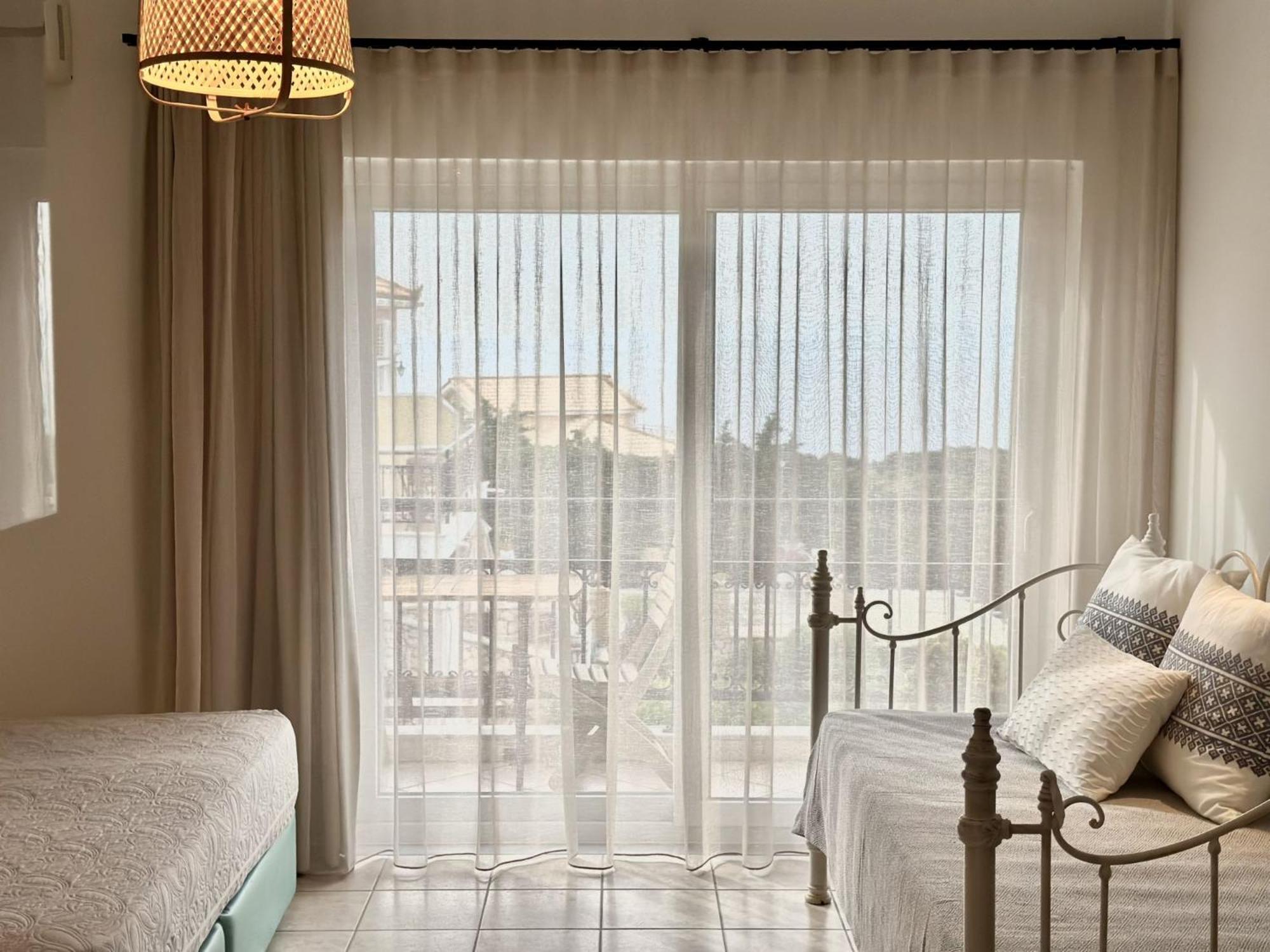 Koríthion Lithies Sea View Boutique Hotel الغرفة الصورة